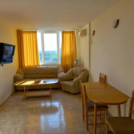 Apart Rutland Bay 3-Апартамента Apartment *